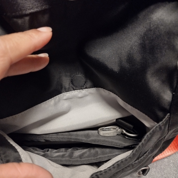 Baggallini Voyage Convertible Backpack - Picture 6 of 11